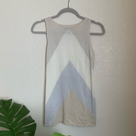 White House Black Market Sleeveless Blouse - Picture 2 of 7